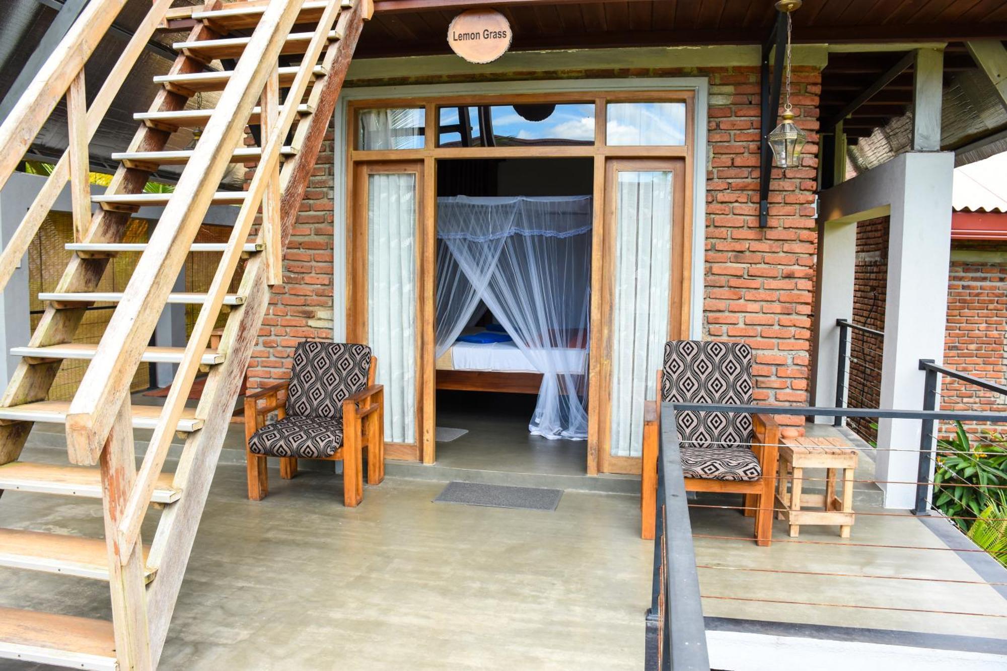 Steps Garden Resort Negombo Bagian luar foto