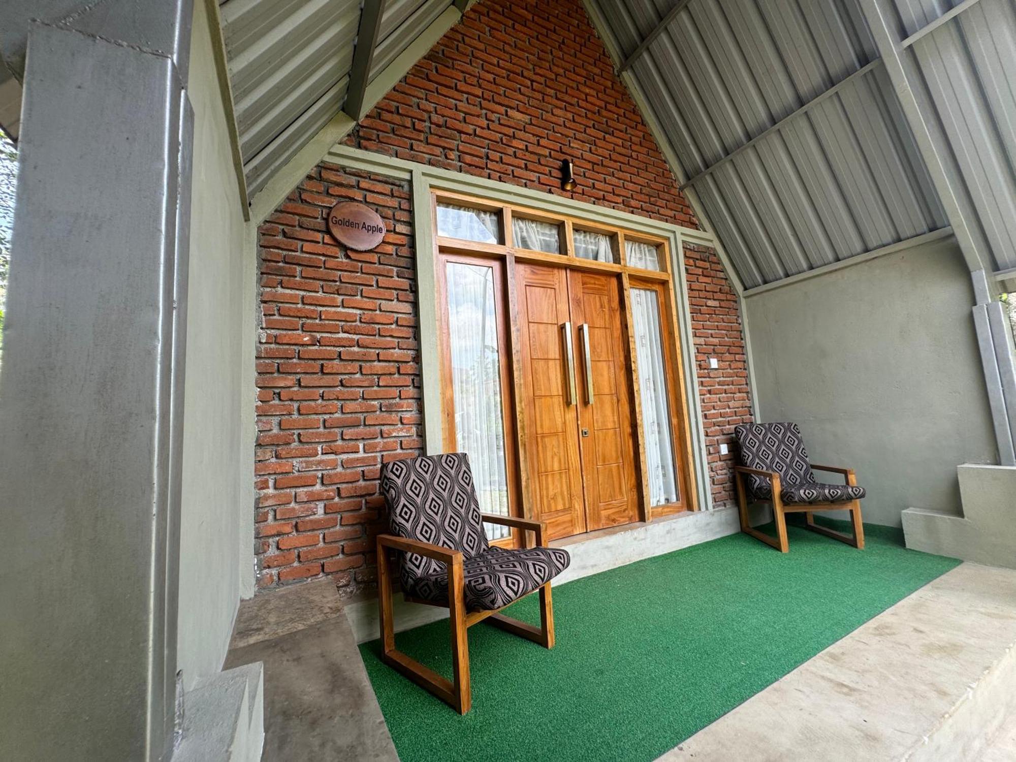 Steps Garden Resort Negombo Bagian luar foto