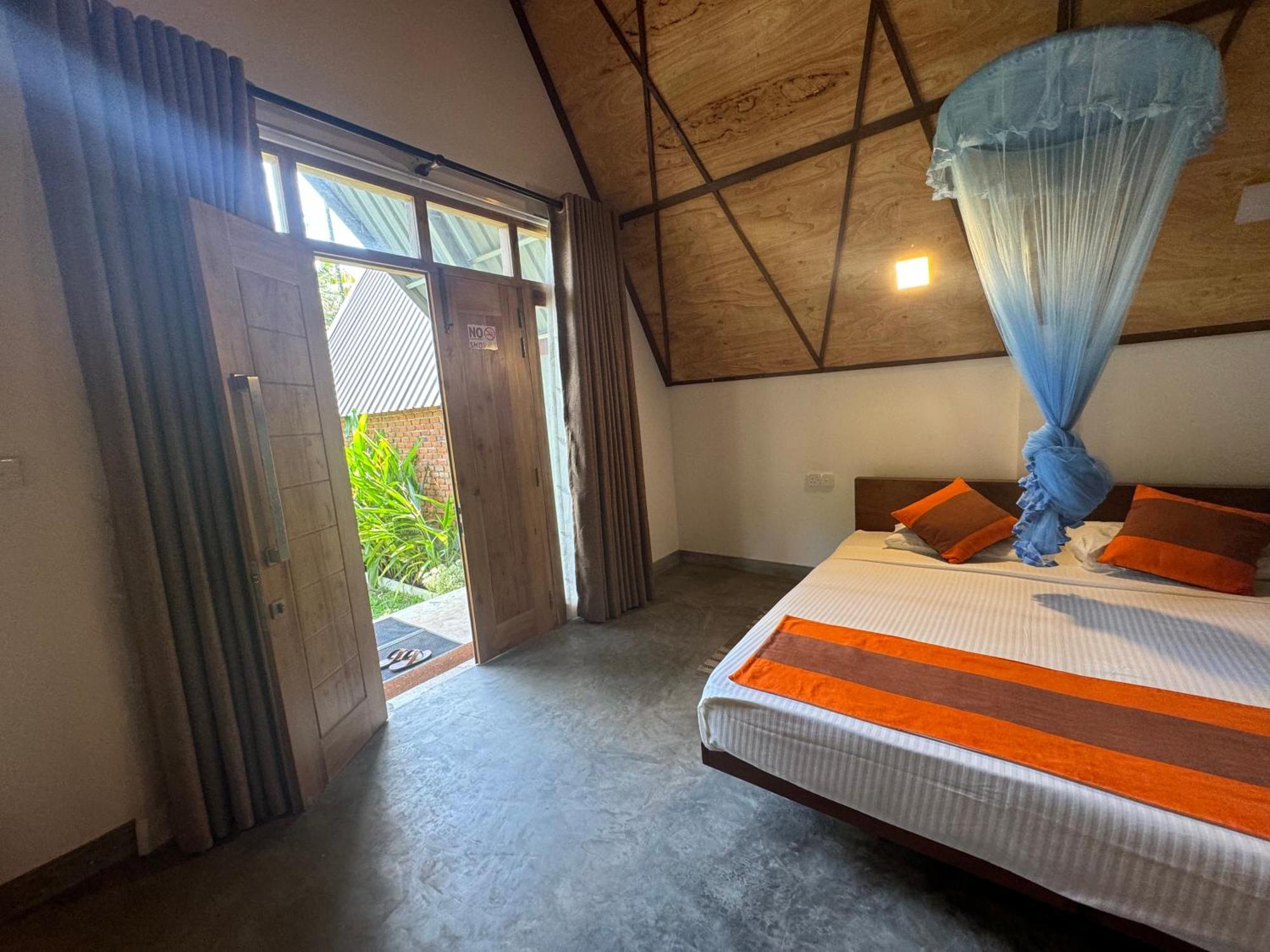Steps Garden Resort Negombo Bagian luar foto